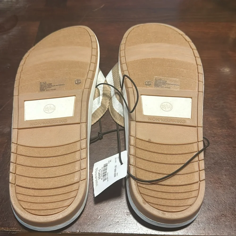 St. John's Bay Mens Flip-Flops X-Large 13/14 Tan and White